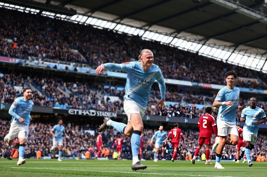 Haaland lập hat-trick, Man City nhấn chìm Liverpool 4 bàn không gỡ