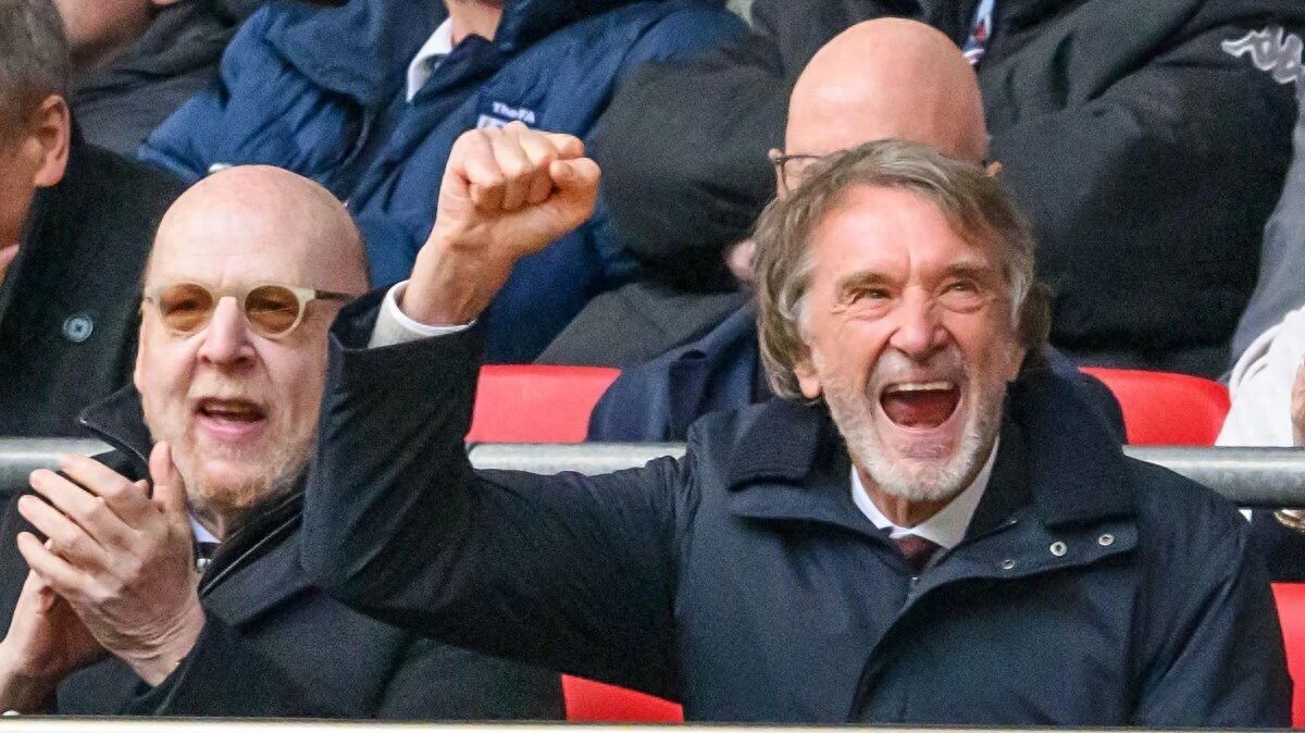 Man Utd dự kiến chi 200 triệu bảng mùa hè năm sau để mua 4 cầu thủ! Ralf Rangnick gặp gỡ Vinícius, nhưng mức lương quá cao nên không thể ký hợp đồng