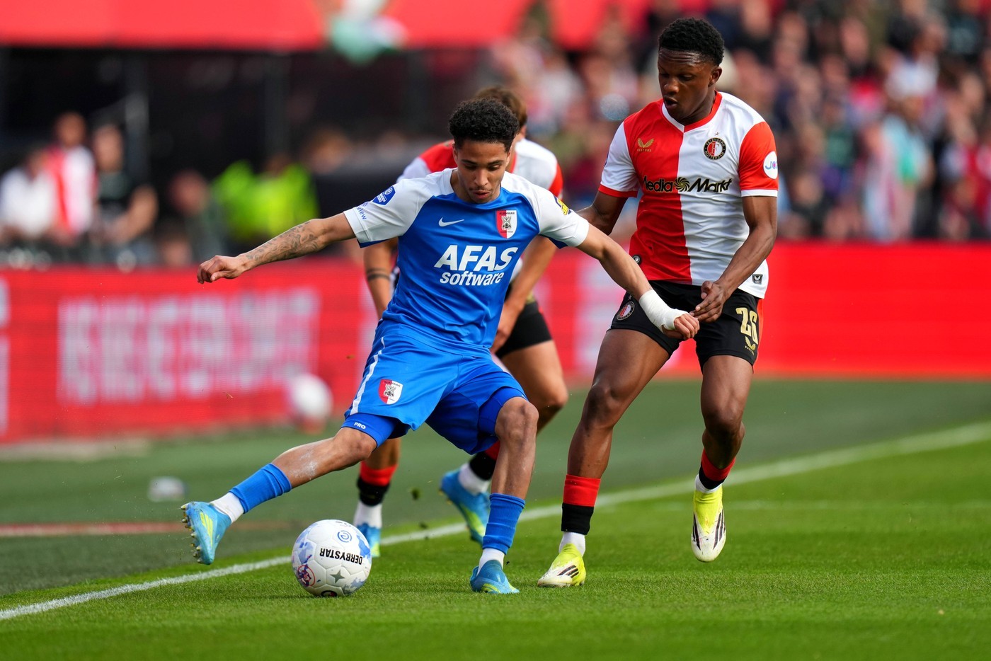 Preview Feyenoord - AZ: Cuộc thư hùng quan trọng ở tốp đầu dành cho những đội khởi đầu ấn tượng