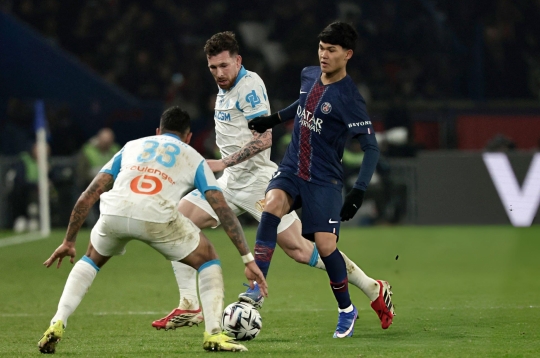 Thần đồng gốc Philippines ra mắt PSG thế nào?