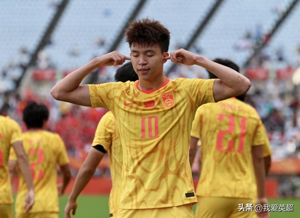 Bị lội ngược dòng và thua đau ở phút cuối! Đội tuyển nam Trung Quốc thua 1-2 trước Hàn Quốc, không thể góp mặt ở trận chung kết ASIAD; Vương Ngọc Đống mở tỷ số, Mao Vĩ Kiệt chấn thương nặng.