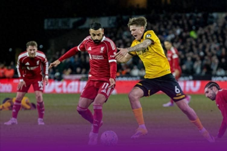 Sau khi được Manchester United "khai quang", Wolves chuyên khắc chế các đội mạnh, giành chiến thắng 2-1 trước Liverpool ở phút bù giờ, Chelsea hưởng lợi.