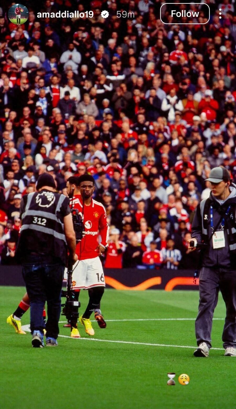 Cầu thủ chạy cánh trị giá 40 triệu euro của Man United đã trở lại tập luyện cùng đội, sẵn sàng tái xuất ở trận gặp Tottenham! Carrick tái lập bộ ba tấn công mùa giải trước.