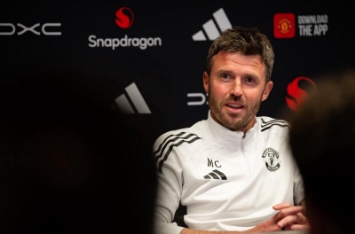 Carrick đáp trả cực chất tuyên bố ‘Man City là vua Manchester’