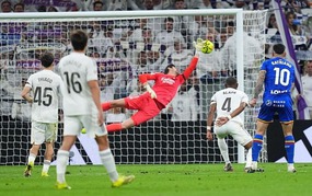 Real Madrid thua sốc ngay tại Bernabeu, bị Barca bỏ xa 4 điểm ở La Liga
