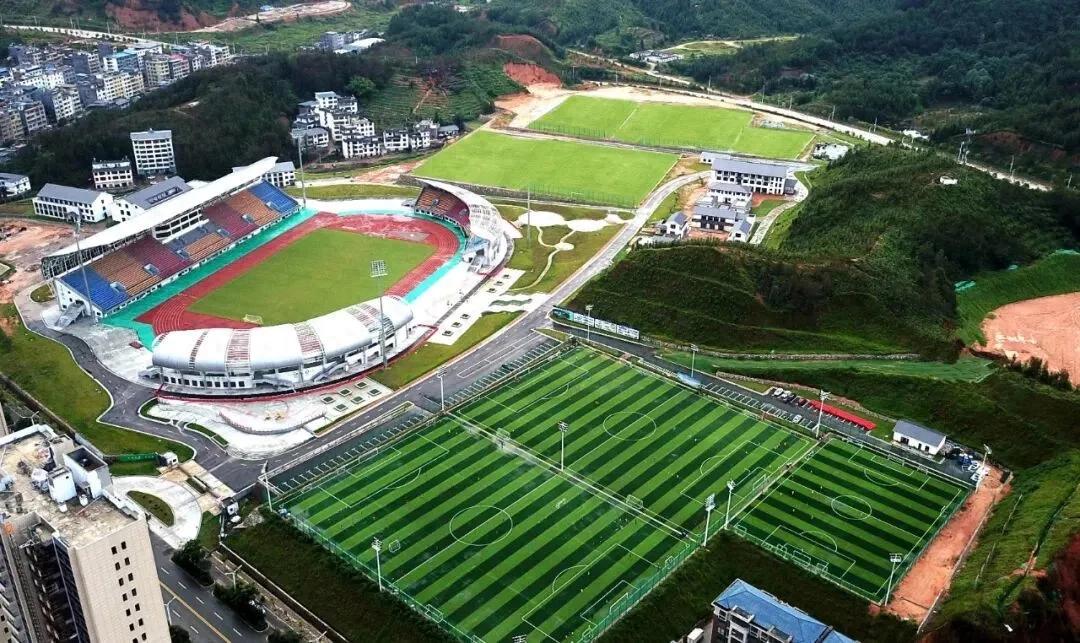 12 đội hình đào tạo trẻ ưu tú trong nước đại diện cho mô hình chủ đạo: tranh tài tại Định Nam, chỉ vì một bản thân mạnh mẽ hơn!