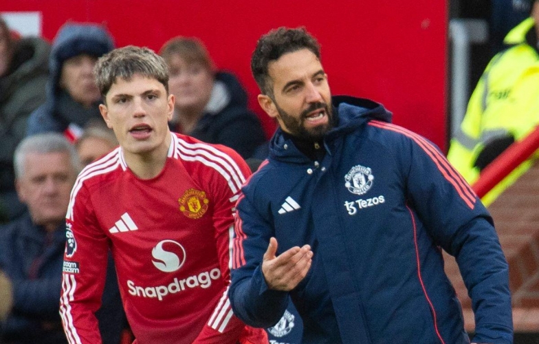 Garnacho 'đá xoáy' Amorim ngay khi MU công bố sa thải