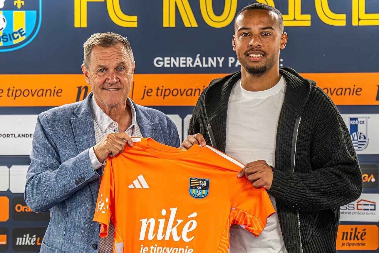 Thủ môn Ghana Joseph Wollacott gia nhập FC Kosice theo hợp đồng ngắn hạn