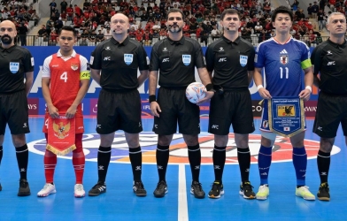 Đội trưởng Indonesia vỡ òa cảm xúc sau chiến thắng lịch sử trước Nhật Bản