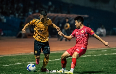 Đá bù vòng 10 V-League: CAHN xây chắc ngôi đầu, Nam Định khủng hoảng