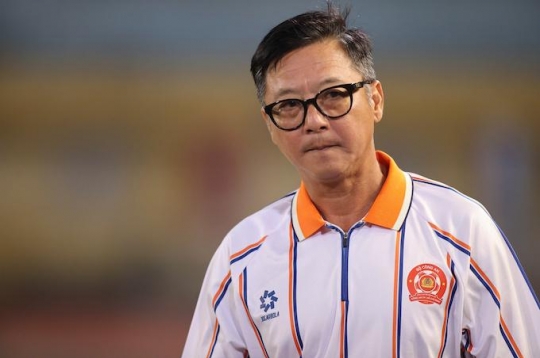 HLV Lê Huỳnh Đức nói thẳng sau trận thua 0-4: 'Thanh Hoá đá rắn, nhiều tiểu xảo'