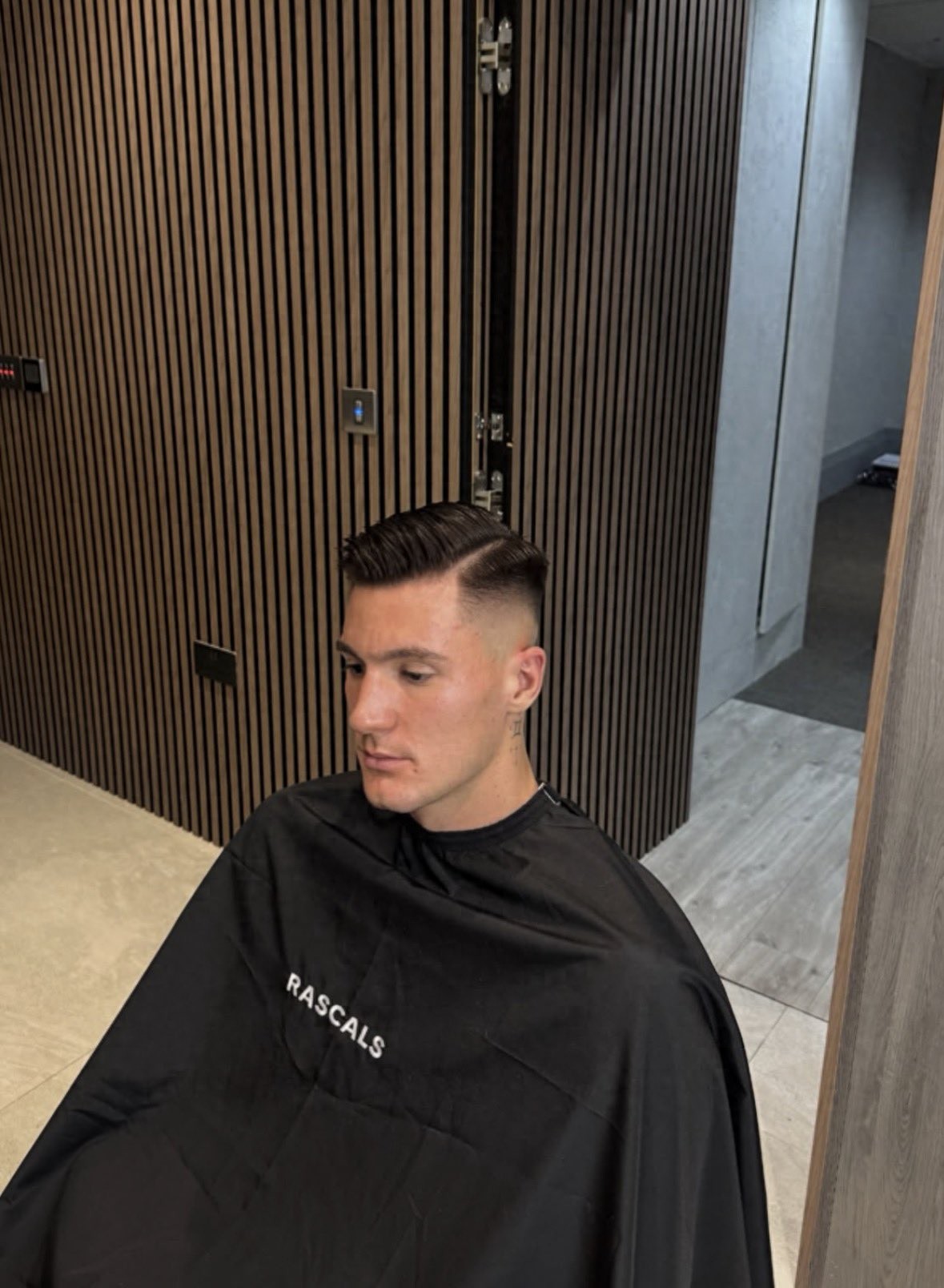 Tiêu chảy do ngộ độc thực phẩm của Shesko có thể khiến anh ấy tiếp tục vắng mặt! Amolin tức giận, vẫn chưa rõ ba cầu thủ dự Cúp các quốc gia châu Phi có thể thi đấu hay không