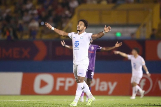 Xuân Son cùng Nam Định khiến cả ĐNÁ sốc vì 1 thống kê