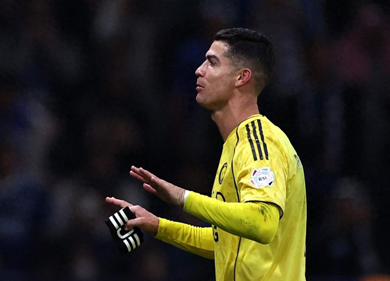 C.Ronaldo đã nhận ra vấn đề của Al-Nassr chính là anh ấy và dự định xin nghỉ một tháng để suy nghĩ.