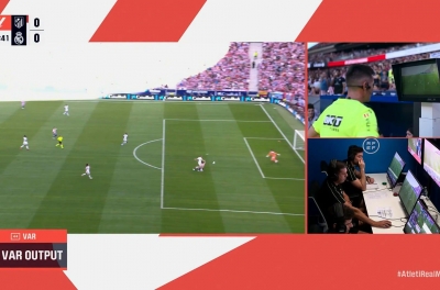 Atletico Madrid hạ Real Madrid, thẻ đỏ định đoạt derby nghẹt thở