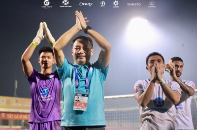 HLV Vũ Hồng Việt trở lại giúp ĐKVĐ V-League hồi sinh