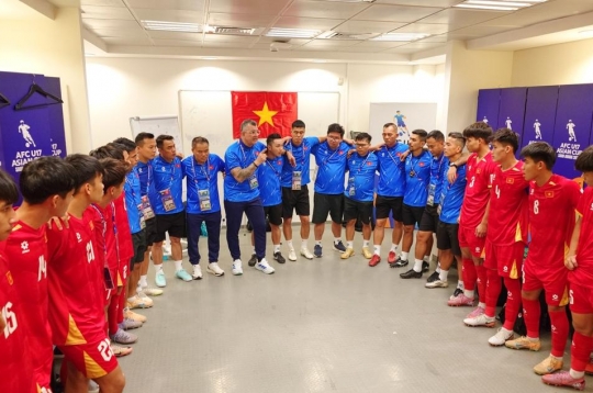 CĐV Thái Lan phản ứng mạnh khi HLV Brazil dẫn dắt Việt Nam dự VCK World Cup