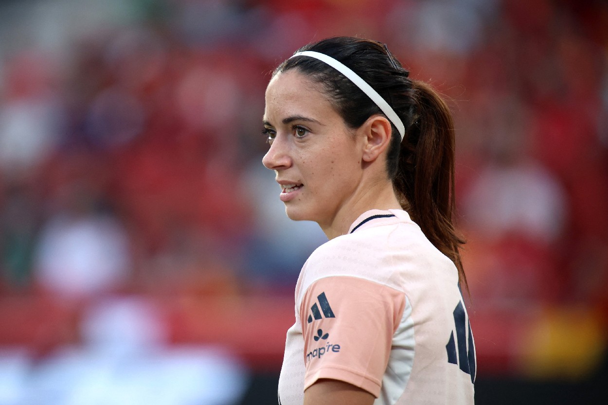 Aitana Bonmati nói Liga F đang mất dần những cầu thủ hàng đầu do chất lượng của các giải đấu khác.