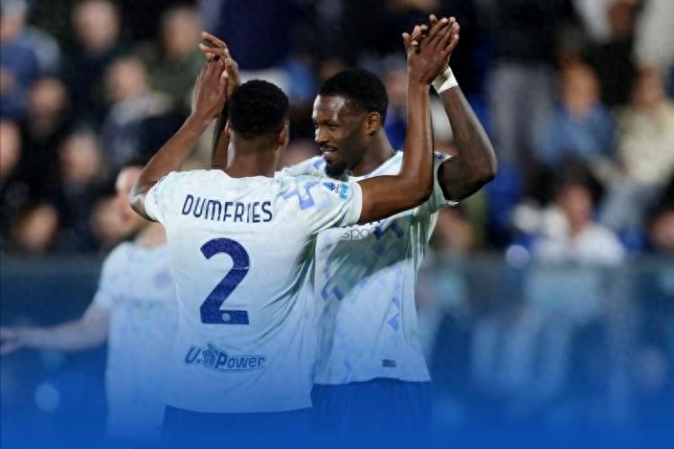 Giúp Juventus một bàn, Inter Milan từ 2-0 lội ngược dòng thành 4-3, hai cầu thủ lập cú đúp, chiến thắng 4-3 trên sân khách trước Como và dẫn đầu 9 điểm