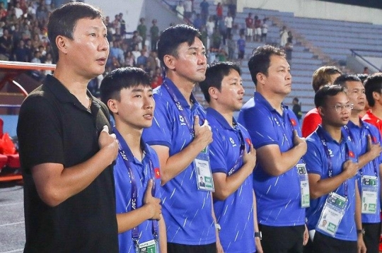 CHÍNH THỨC: Chia tay ĐT Việt Nam, HLV Hàn Quốc có bến đỗ cực lạ