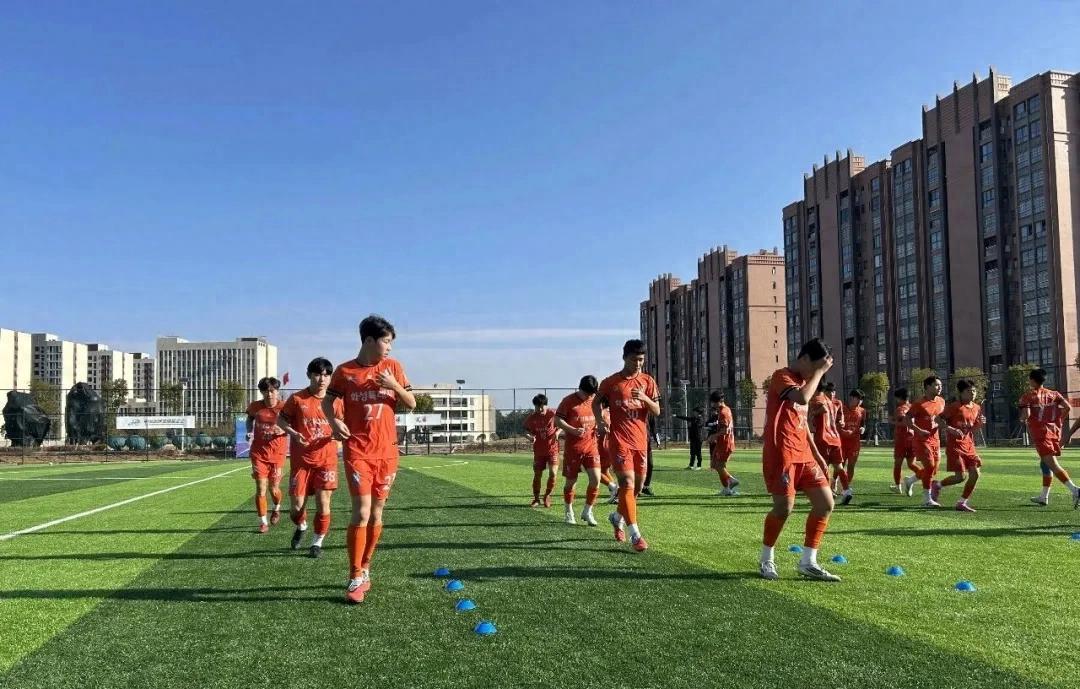 48 giờ tại Định Nam, đội duy nhất không chuyên của Hàn Quốc trước Giải đấu Thanh thiếu niên Trung - Hàn lần đầu tiên