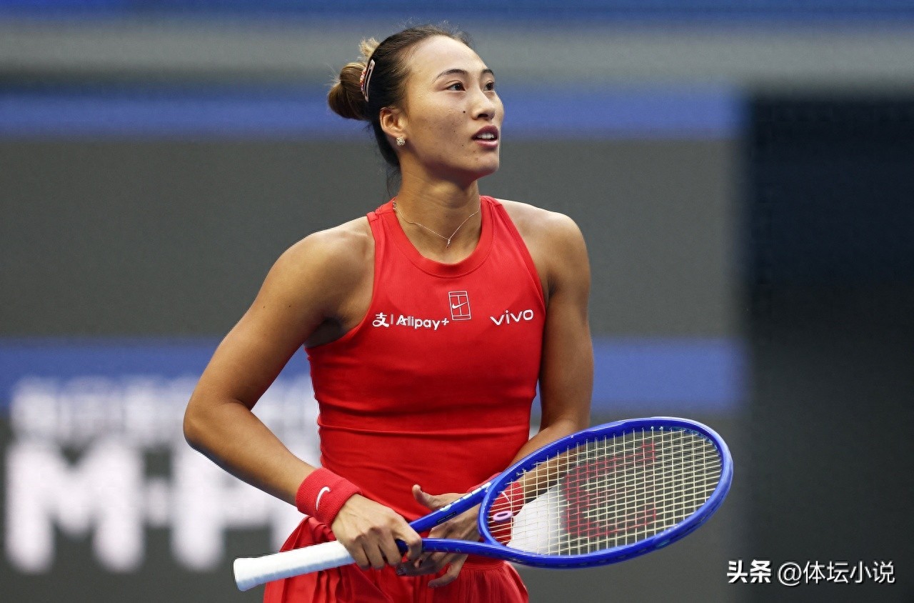 Chuỗi 3 trận thắng! Zheng Qinwen 2-1 Bouzkova vào vòng 16, thứ hạng tức thời 45, đối thủ vòng sau đã xác định!