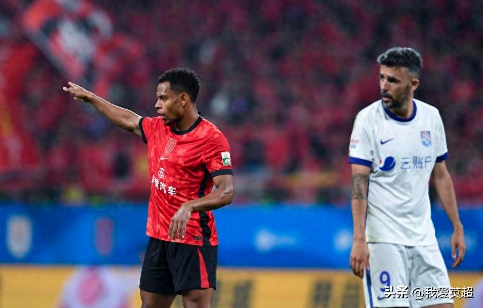 Cục diện Chinese Super League: Chengdu Rongcheng có thể vô địch sớm nhất chỉ sau 1 ngày nữa! Dalian Yingbo cần toàn thắng cả 4 trận còn lại; vòng 29 hai đội sẽ đối đầu trực tiếp.