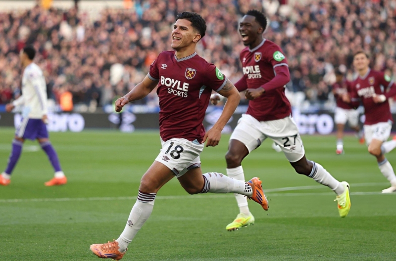 Aston Villa ngược dòng ngoạn mục, hạ West Ham ngay tại sân khách