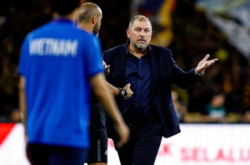 Trước trận gặp Việt Nam, tương lai HLV Malaysia trở thành dấu hỏi lớn