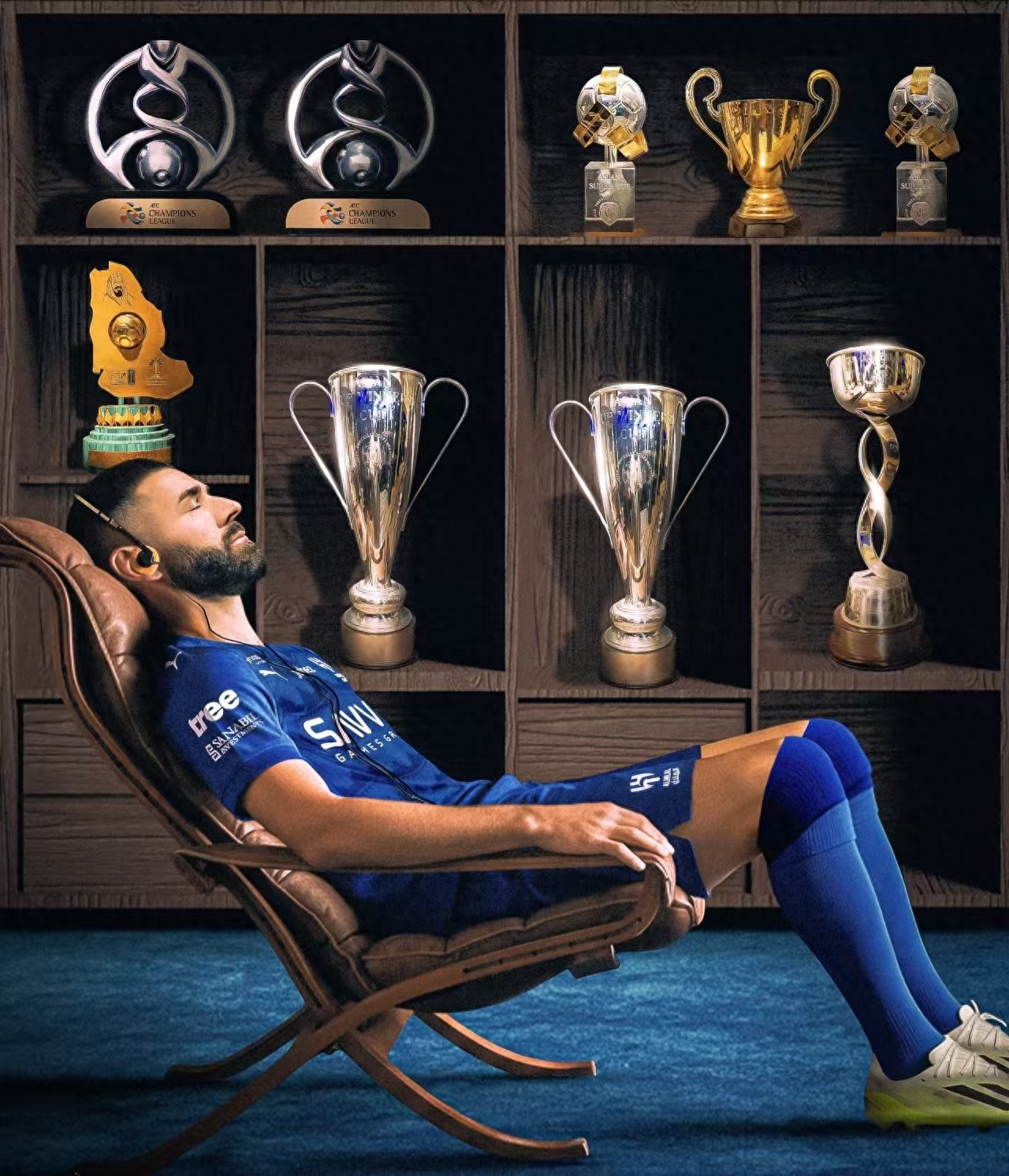 Mức lương mới của Benzema trong năm mới được tiết lộ = 1/4 so với Ronaldo, hai người chỉ cách nhau 1 điểm trong cuộc đua vô địch Giải VĐQG Saudi mùa này