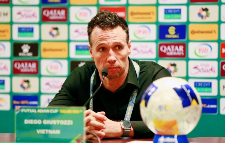 HLV Argentina bất bình vì tuyển Việt Nam bị làm khó ở SEA Games