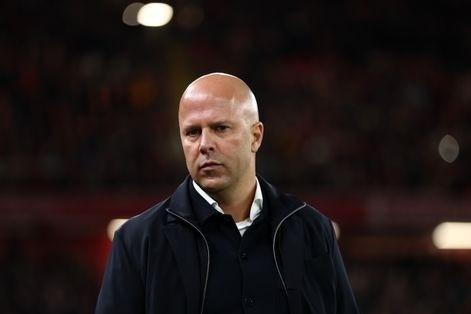 Liverpool trả giá đắt sau khi vượt qua vòng bảng Champions League