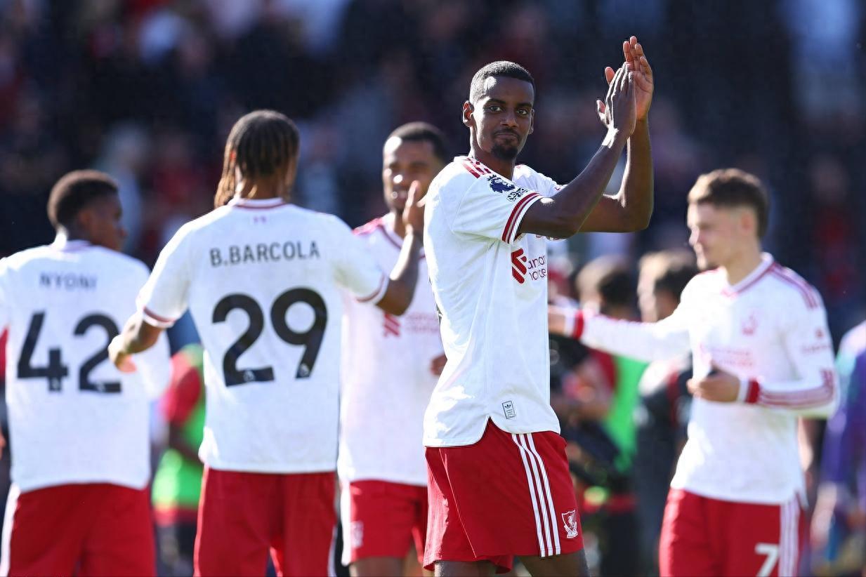 Gakpo vượt qua hàng thủ! Isak ghi bàn quyết định, Liverpool 1-0 Bournemouth, giữ mạch bất bại 5 vòng