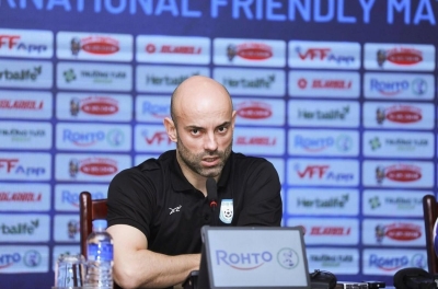 HLV Bangladesh: 'ĐT Việt Nam có thể thắng Malaysia'