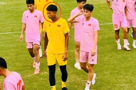 Sinh viên Nhật Bản bất ngờ được gọi lên tuyển Việt Nam
