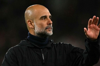 XÁC NHẬN: Pep Guardiola đàm phán làm thầy Ronaldo
