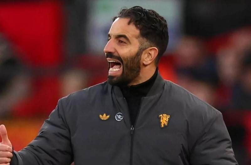 MU chuẩn bị trình làng 2 thần đồng hứa hẹn tại Old Trafford