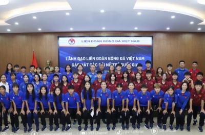 Hàng loạt cầu thủ của đội tuyển trẻ Việt Nam bước vào kỳ nghỉ hè