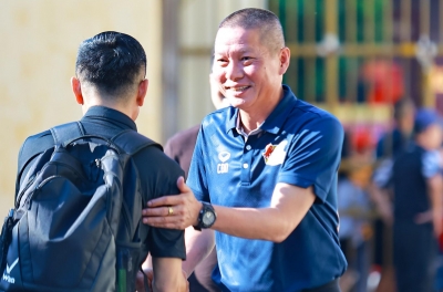 Ra mắt như mơ, HLV Chu Đình Nghiêm lập tức tuyên bố điều đặc biệt