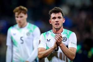 "Tôi không nghĩ trận đấu nên diễn ra", tiền vệ Ireland Knight phát biểu trước trận gặp Israel