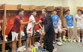 Chủ tịch VFF tiếp lửa U23 và tuyển nữ Việt Nam trước tứ kết ASIAD