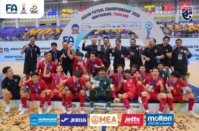 ĐT Thái Lan 17 lần vô địch Đông Nam Á, HLV trưởng vỡ òa cảm xúc