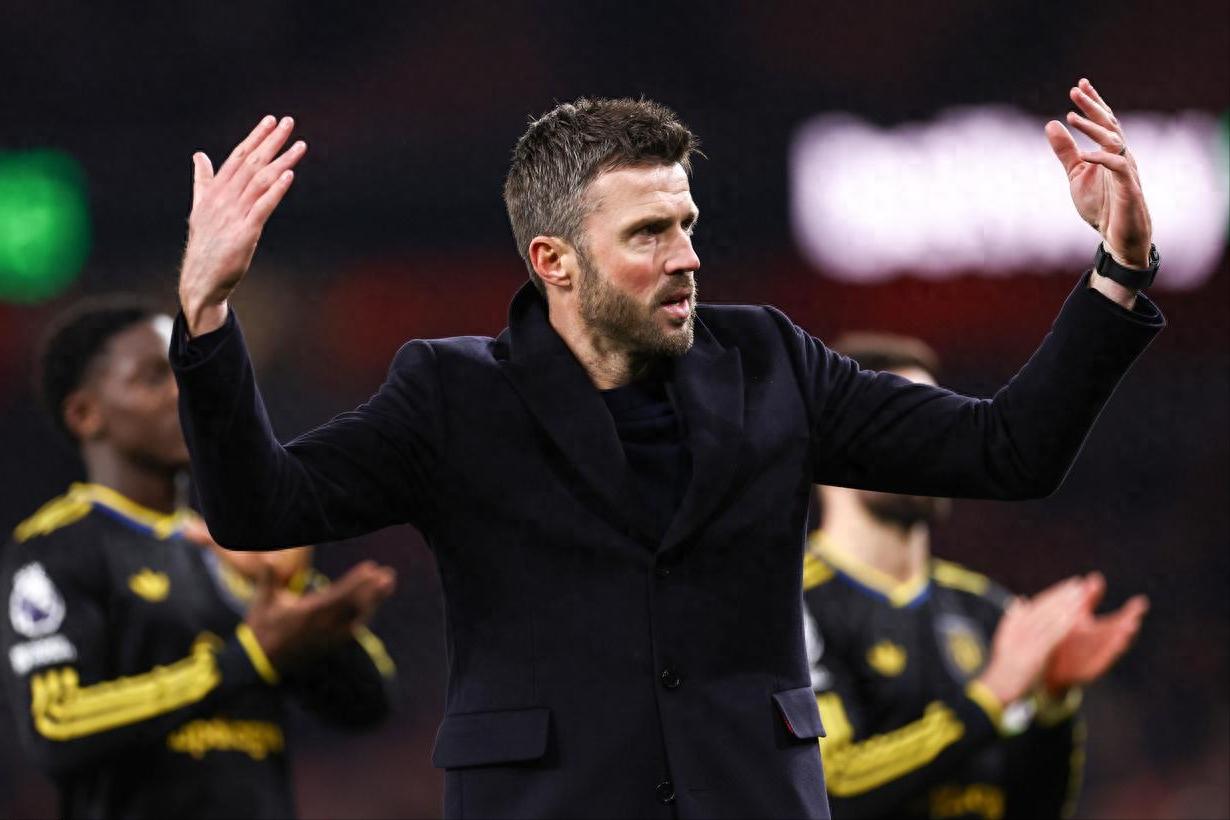 Quỷ Đỏ thật phong độ đã trở lại, Carrick lên nắm quyền giúp Man United liên tiếp đánh bại hai đội đầu bảng Ngoại hạng Anh, chủ nhà thắng Man City, khách thắng Arsenal