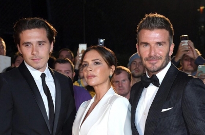 Cựu sao MU ủng hộ con trai Beckham 'từ mặt' cha