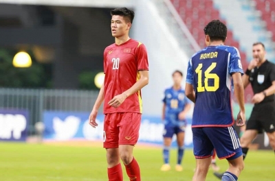 Trung vệ cao 1m95 của U23 Việt Nam tiết lộ có thể đá tiền đạo