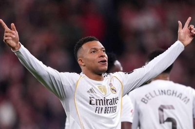 Kylian Mbappe báo tin buồn cho Man City trước trận đại chiến C1