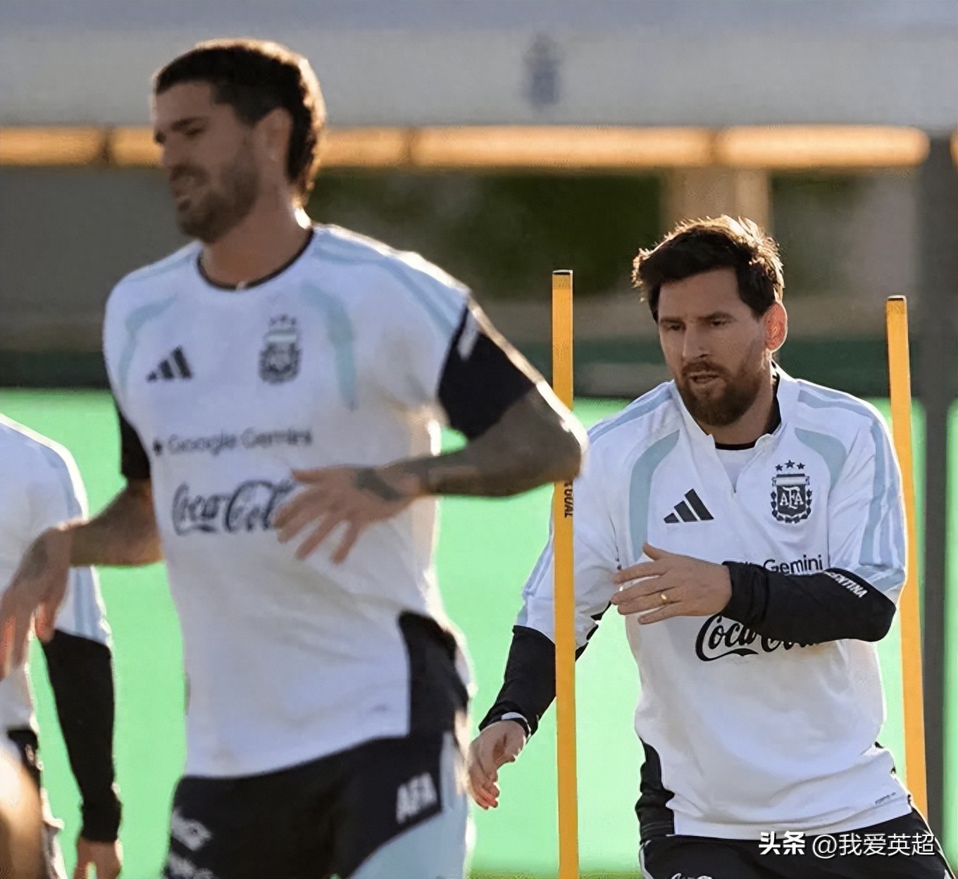 Rưng rưng nước mắt! Messi hoàn thành buổi tập cuối cùng với đội tuyển quốc gia; ở trận chia tay, anh sẽ thi đấu trọn vẹn, còn 6 người đồng đội vô địch đáng tiếc phải vắng mặt.