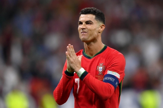 ĐT Bồ Đào Nha nhận tin sét đánh từ Cristiano Ronaldo