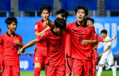 CĐV Hàn Quốc phản ứng khi chạm mặt U17 Việt Nam tại giải châu Á