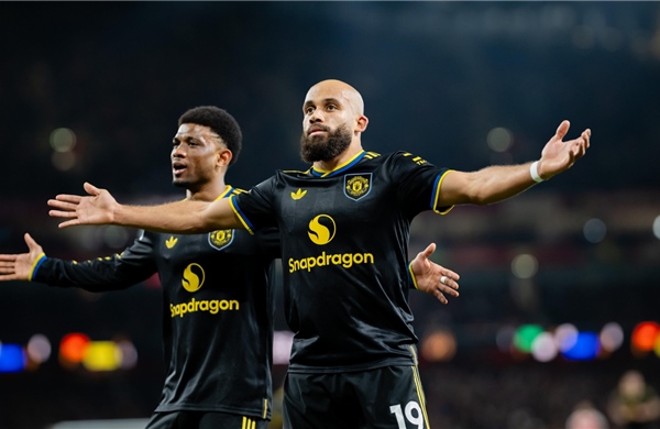 Bảng xếp hạng Ngoại hạng Anh sau vòng 23: Ấn tượng Man United